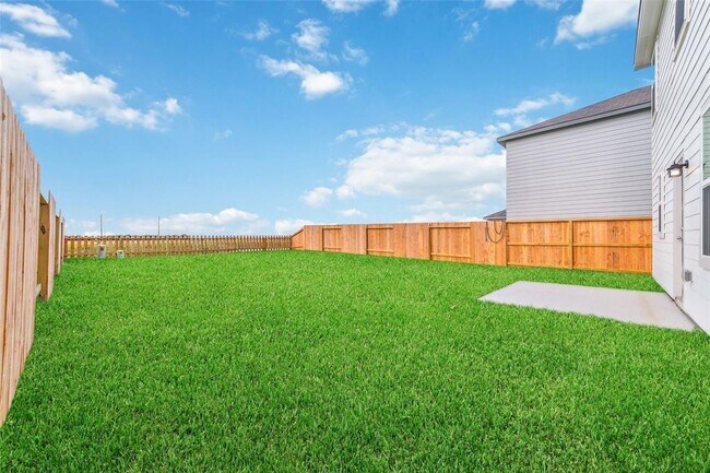 Building Photo - 8634 Vacek Xing Wy