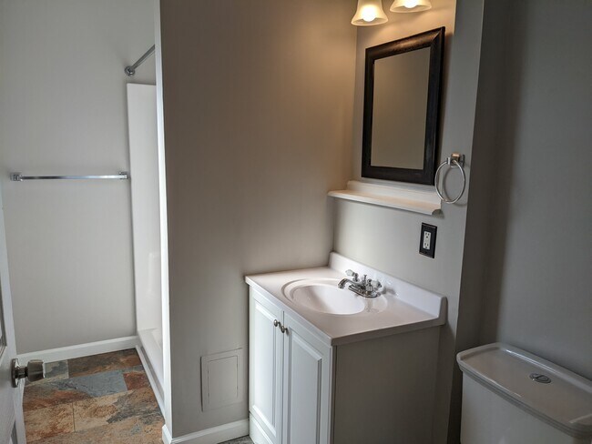 main floor bathroom - 26295 Kennedy Ridge Rd