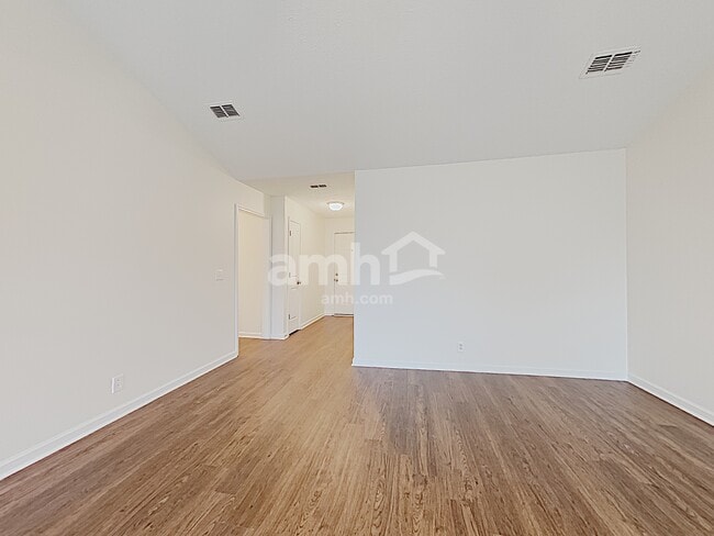 Building Photo - 2935 Weybridge Drive