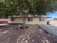 Building Photo - 2737 Lillie Ave