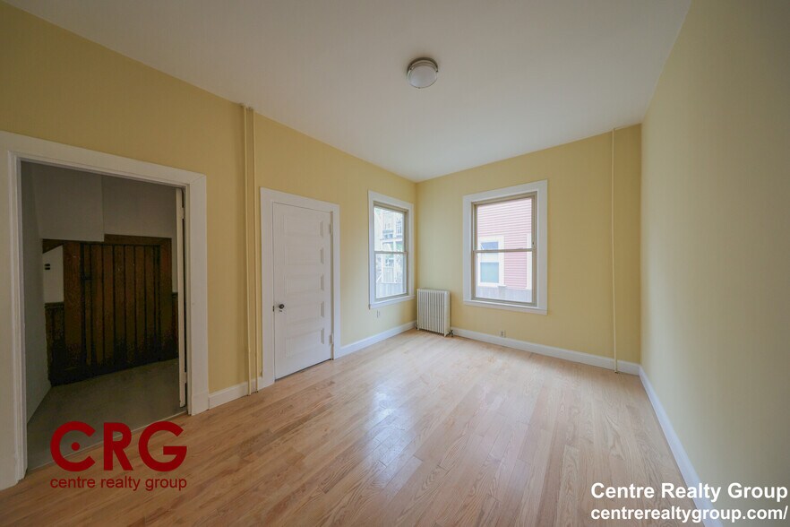 Building Photo - 22 Grand View Ave