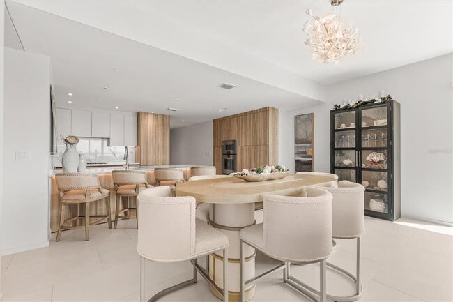 Building Photo - 1020 Sunset Point Rd