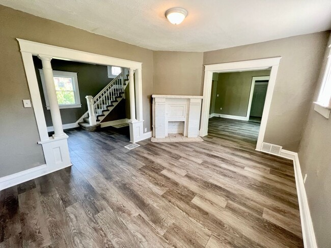 Building Photo - 2601 N 13th St