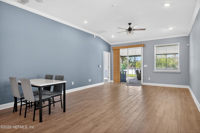 Building Photo - 234 Thistleton Wy