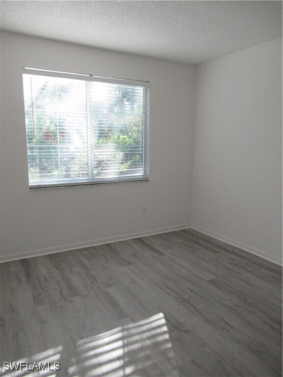 Building Photo - 1105 Reserve Ct