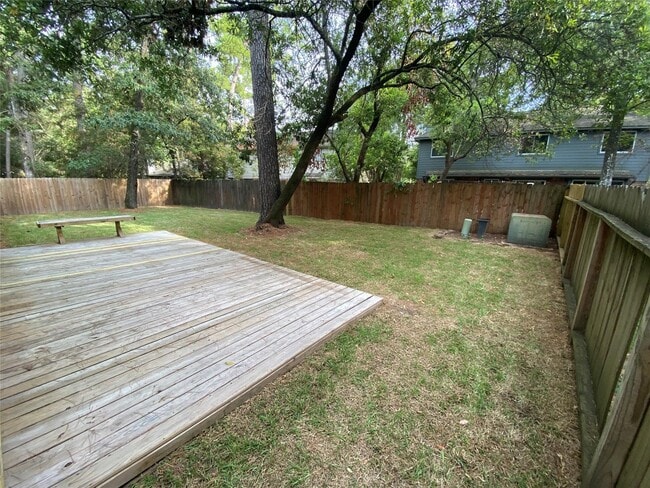 Building Photo - 33 N Rain Forest Ct