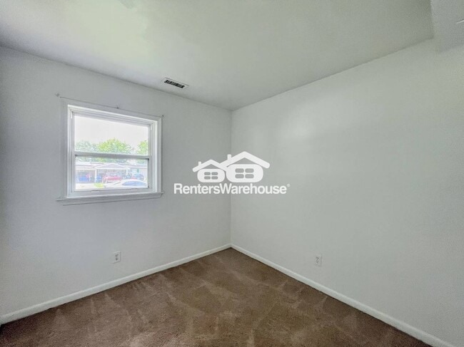 Building Photo - 4945 Paine Ln