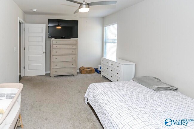 Building Photo - 110 Olde Hearth Rd