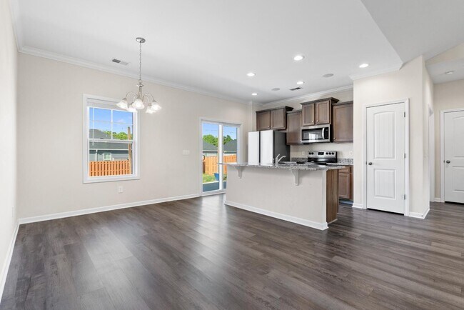 Building Photo - 311 Temple Cress Ave