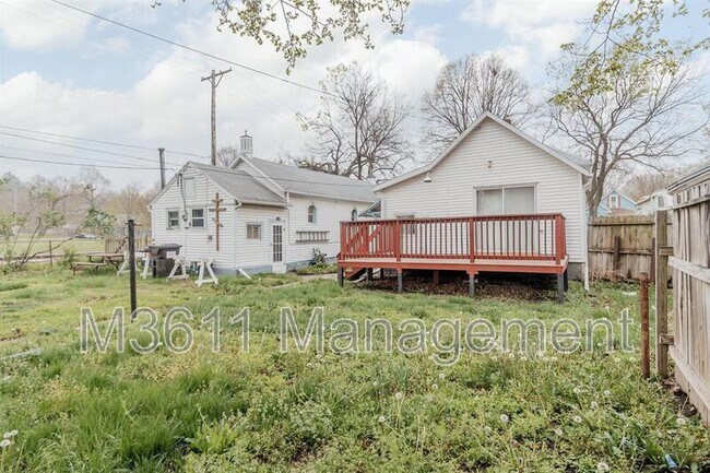 Building Photo - 446 E St