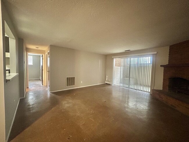 Interior Photo - Glen Parker Wood Flats