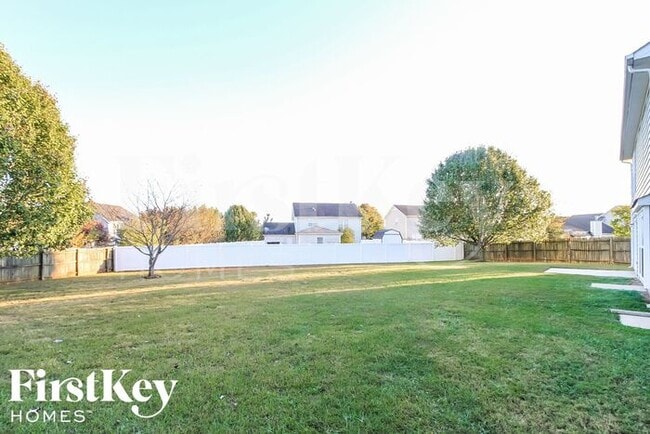 Building Photo - 125 Watercrest Ct