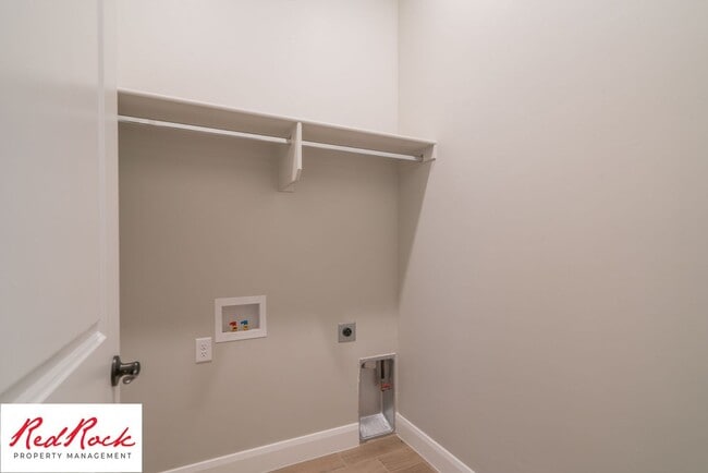Building Photo - 2 Bedroom Townhome in Sky Ridge, Hurricane