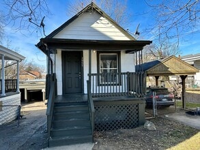 Building Photo - Cheviot:  Cute quiet 1 bed bungalow.  1 ca...