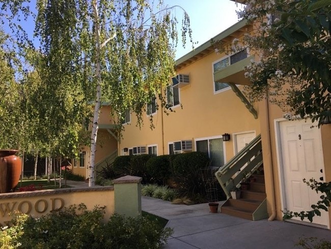 Building Photo - Birchwood Meadows