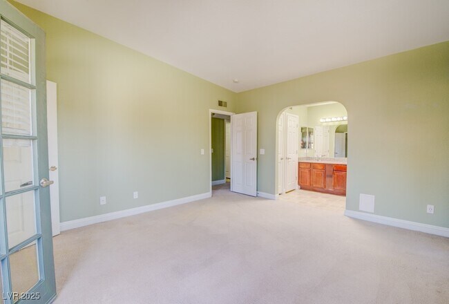 Building Photo - 2212 Sunfish Dr