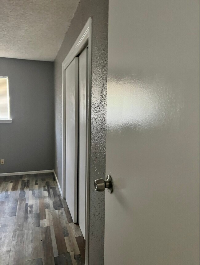 Building Photo - 7247 Chasewood Dr