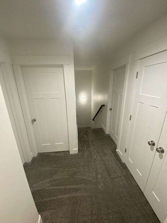 Building Photo - 546 E 625 S