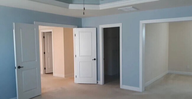 Building Photo - Discover this spacious 5-bedroom, 3.5-bath home in Elgin, SC ~ Available July 2026!