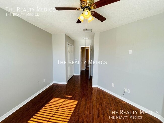 Building Photo - 5110 Fiorella Ln