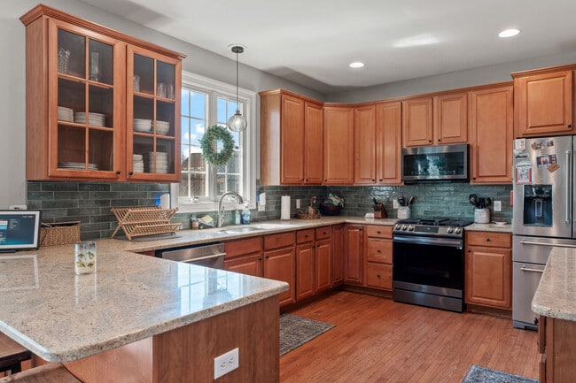 Building Photo - 98 Merganser Dr