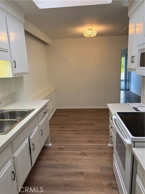 Building Photo - 2280 Via Mariposa W