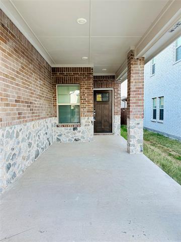 Building Photo - 205 Travine Dr