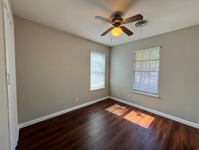 Building Photo - Location, Location, Location!