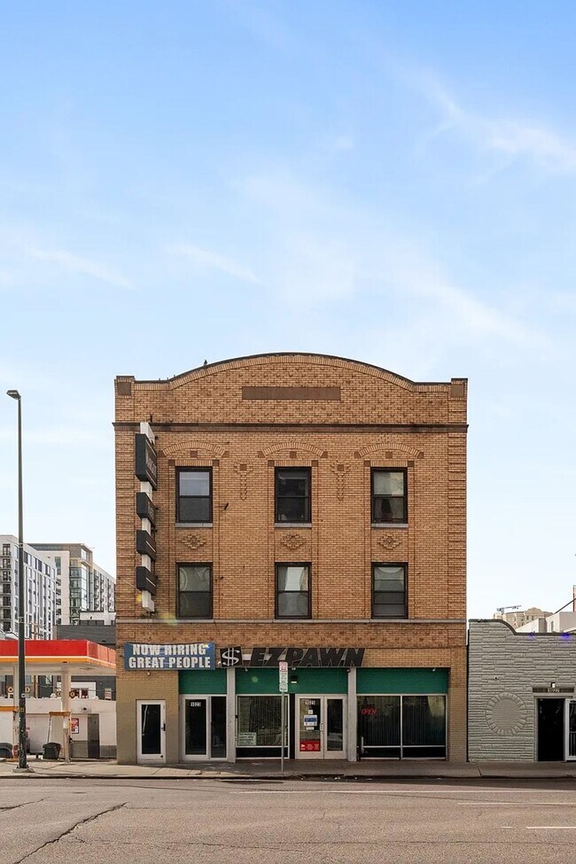 Building Photo - 1023 N Broadway