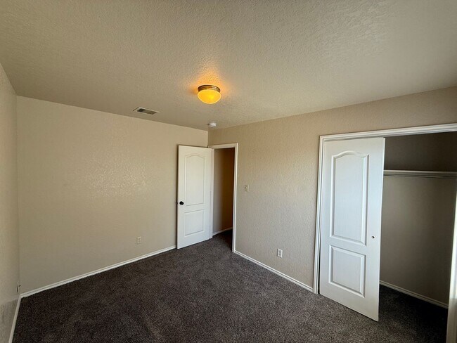Building Photo - 11127 Vollmer Ln