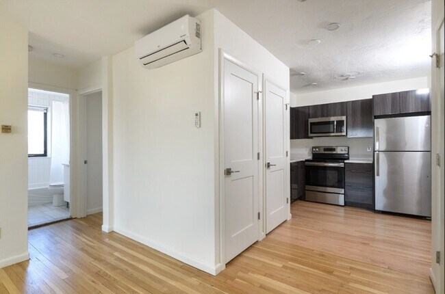 Building Photo - 48 Parker Hill Ave