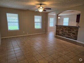 Building Photo - 10910 Brittan Leaf Ln