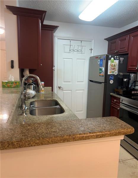 Building Photo - 4301 Santa Fe Pkwy