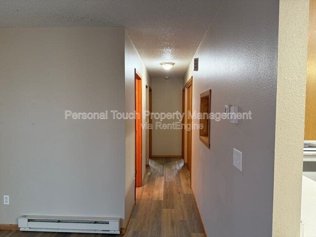 Building Photo - 2736-33 1/2 33 1/2 Ave S