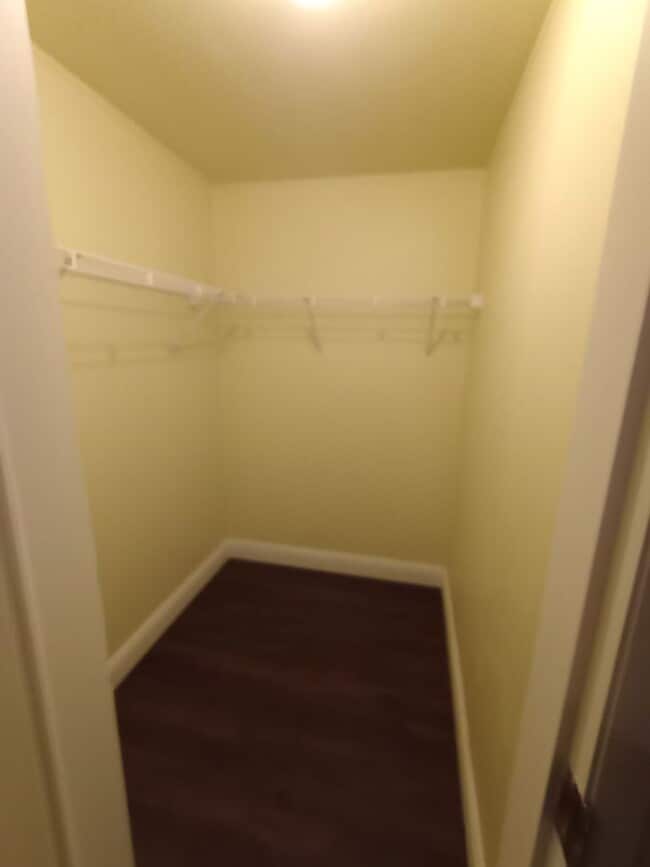 Building Photo - 3 Bed Charming Updated Home Silver Springs