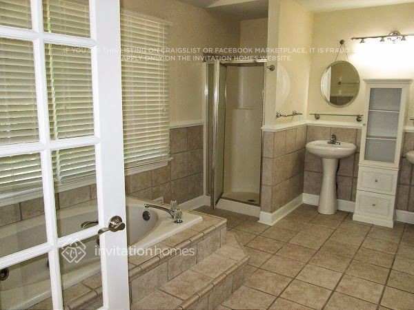 Building Photo - 5446 Pinedale Cir