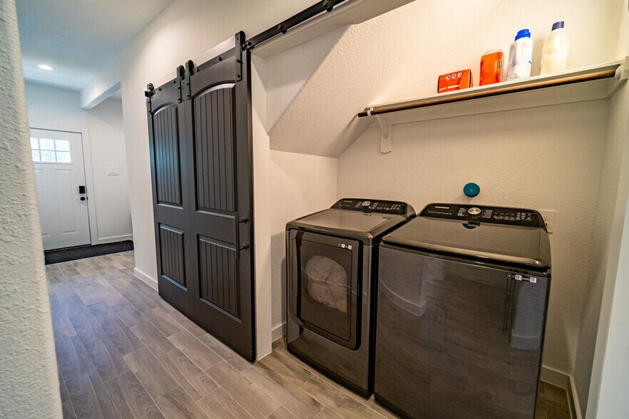 Building Photo - 4706 Idaho St