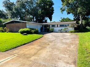Building Photo - 355 Bel Aire Dr