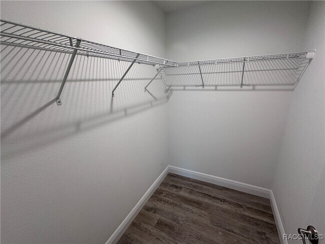 Building Photo - 274 W Glenhaven Dr