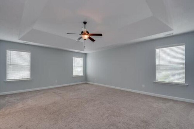 Building Photo - 171 Radcliff Dr