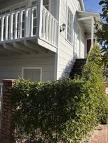 Building Photo - 5516 Vanalden Ave