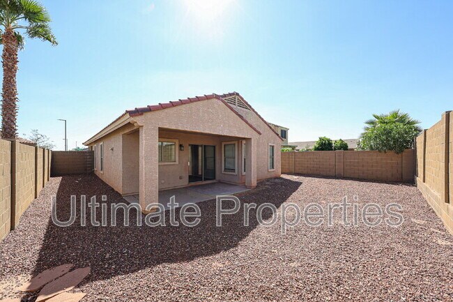Building Photo - 21532 W Durango St