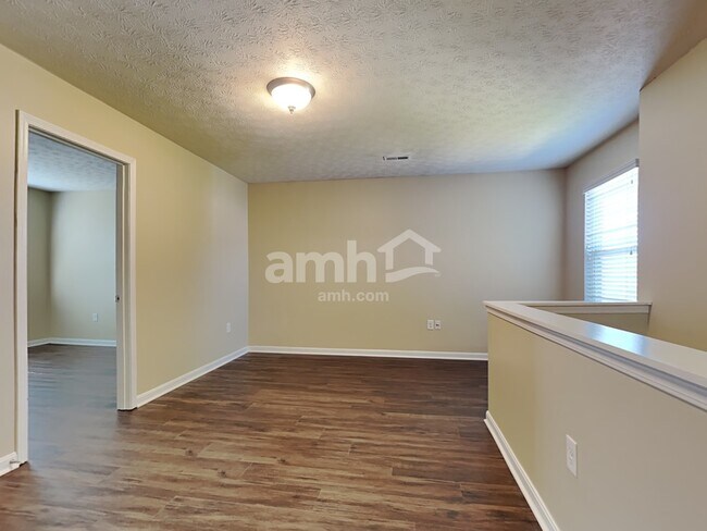 Building Photo - 355 Hennepin Dr