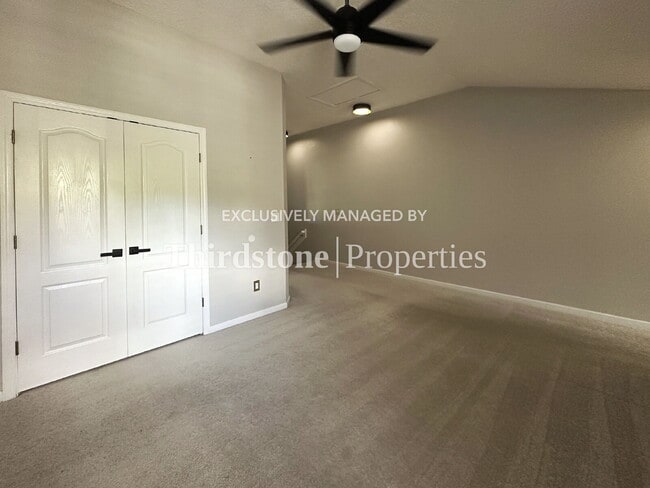 Building Photo - 6131 Bartram Village Dr
