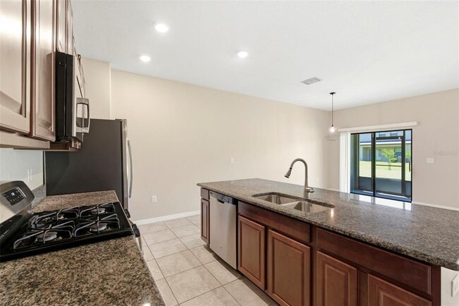 Building Photo - 16948 Storyline Dr