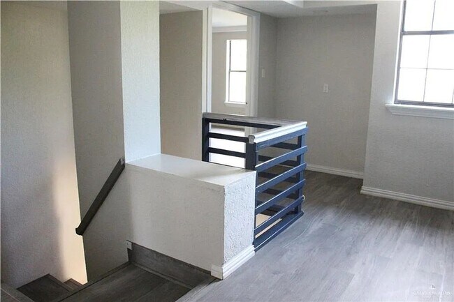 Building Photo - Spacious 3BR House in McAllen