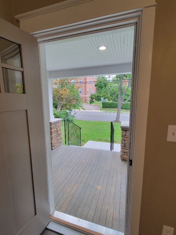 Building Photo - 1108 College Ave