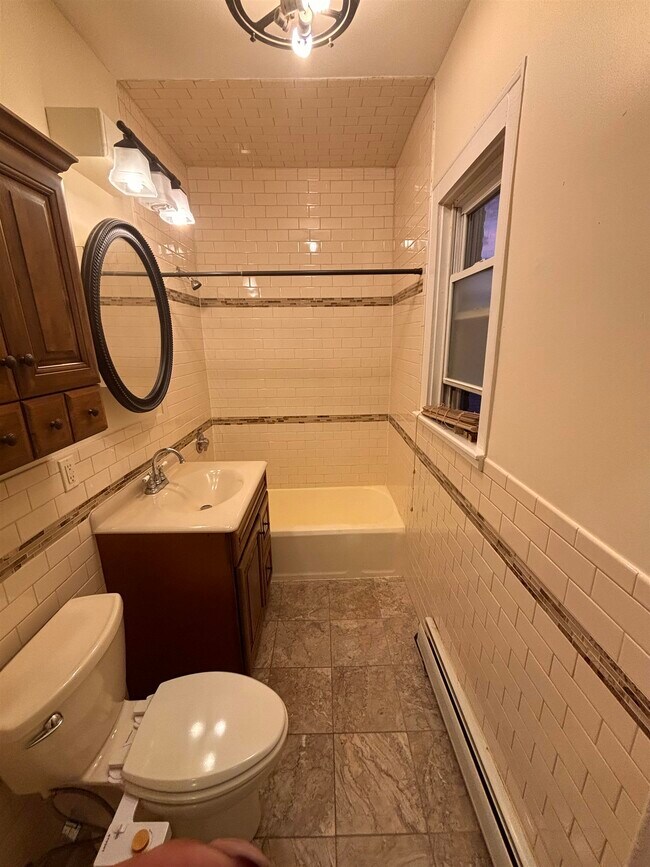 Building Photo - 333 Sip Ave