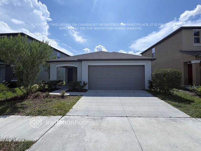 Building Photo - 15551 Miller Creek Dr