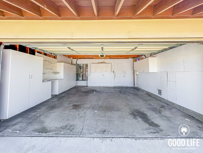 Building Photo - Spacious 3BD/2BA Home in Rancho Bernardo with Large Backyard w/ Garden Beds & 2-Car Garage